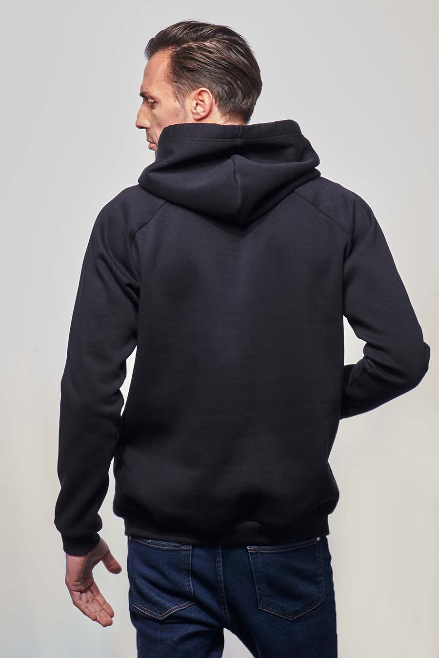 Sweat à capuche hoodie made in France Robinson noir homme de dos - FIL ROUGE