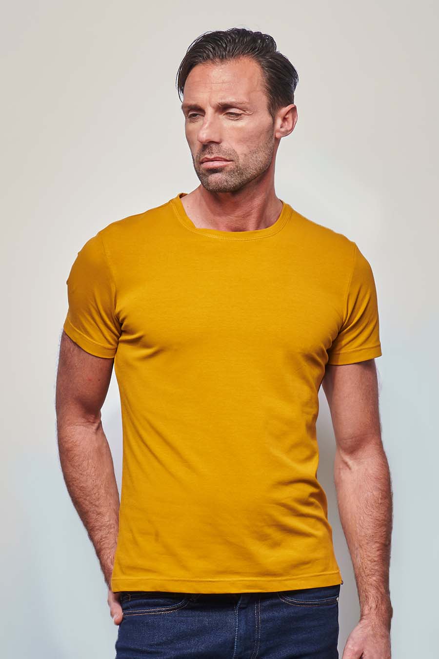 Tee-shirt ajusté Homme made in France en coton bio moutarde - Fil Rouge