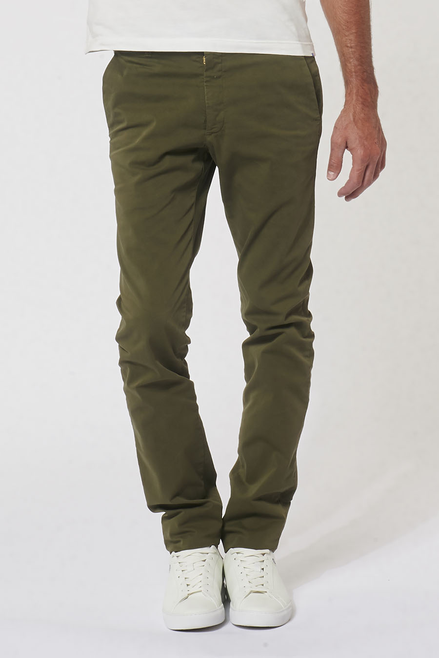 Chino Fit Leger Olive 4.jpg