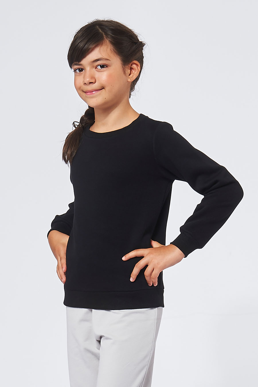 Sweatshirt made in France en molleton gratté ARMAND noir enfant de profil - FIL ROUGE