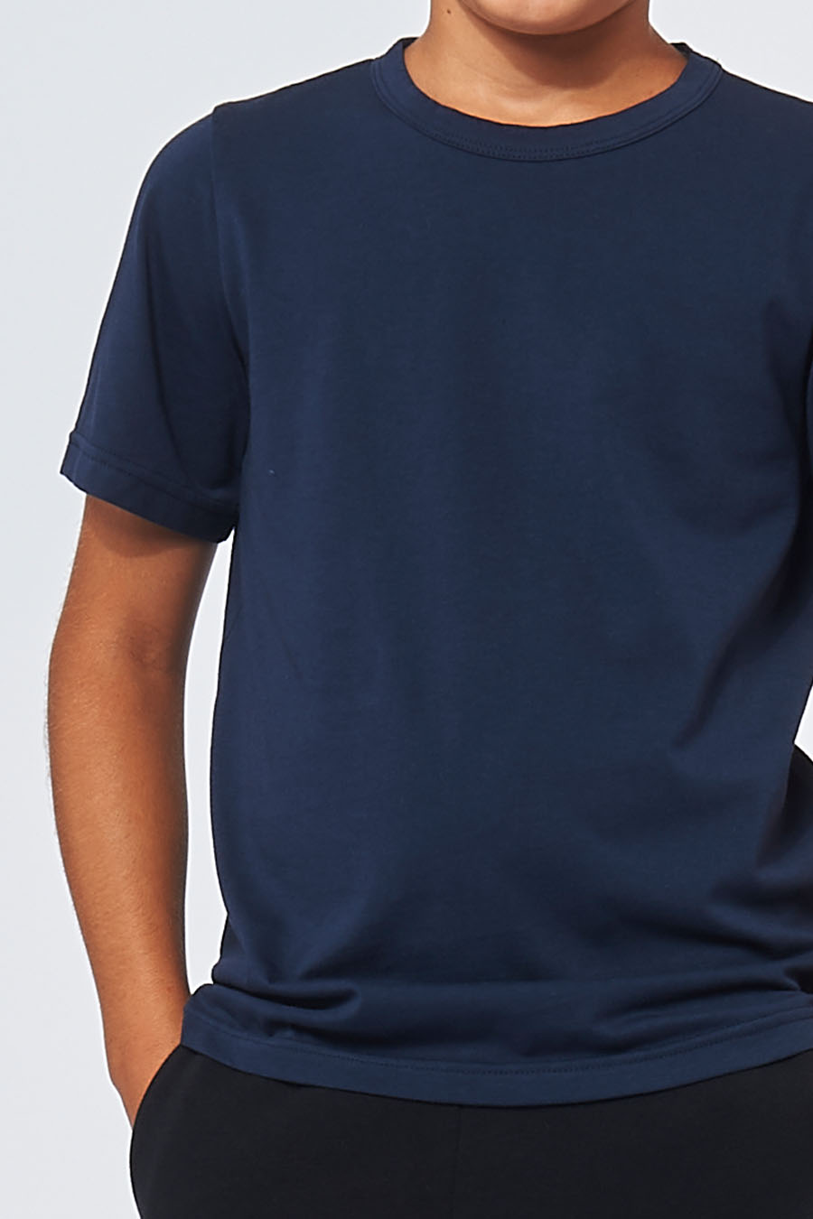 zoom tee-shirt garçon made in France en coton bio AUGUST marine - FIL ROUGE