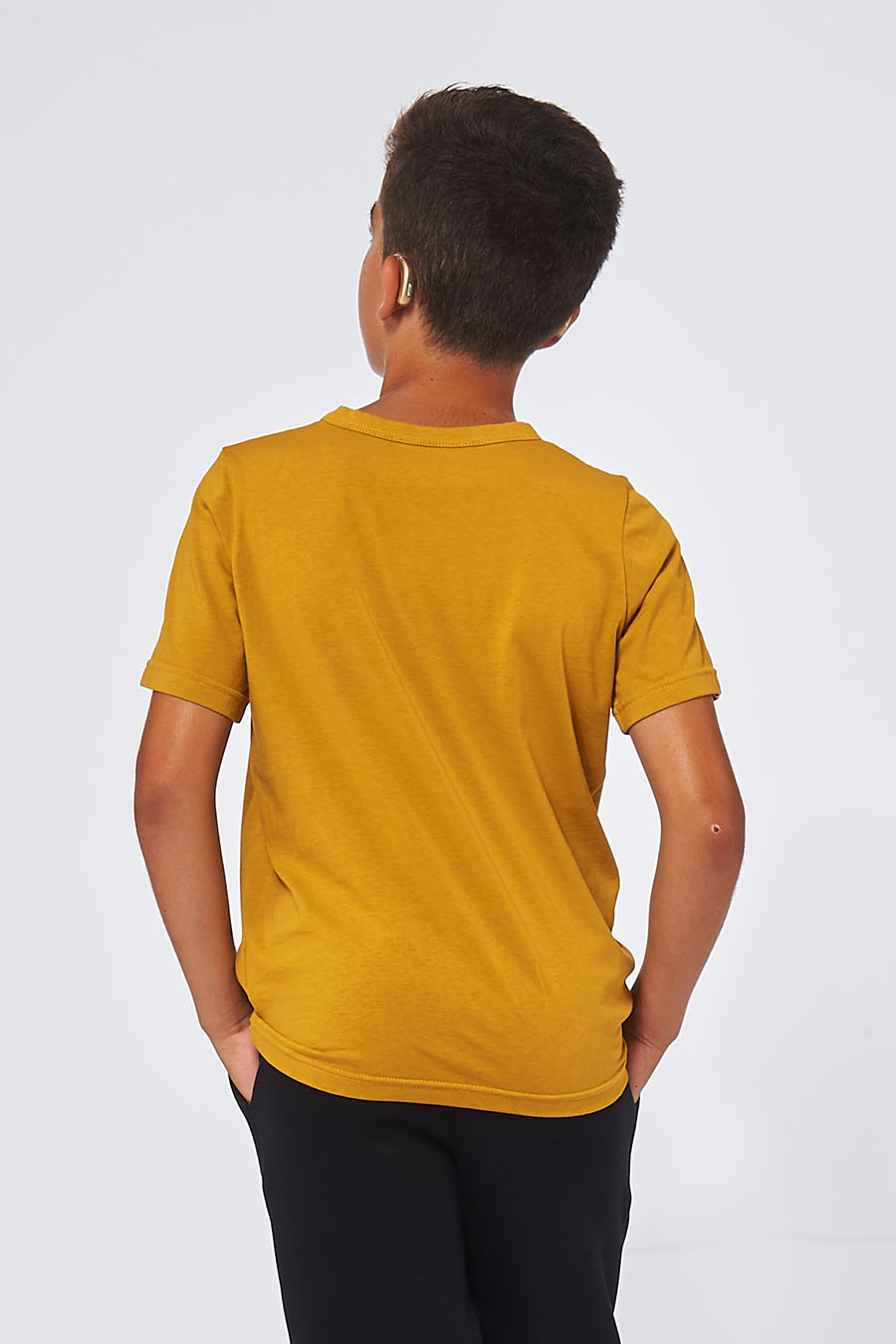 Tee-shirt made in France en coton bio AUGUST moutarde garçon de dos - FIL ROUGE