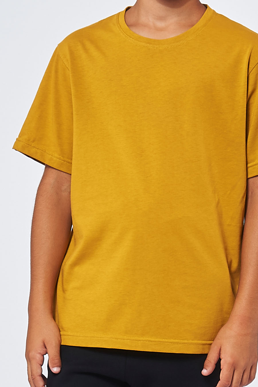 zoom tee-shirt garçon made in France en coton bio ELIOTT moutarde - FIL ROUGE
