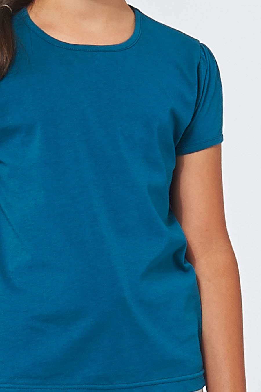 zoom tee-shirt fille made in France en coton bio RAFFAELLA petrole - FIL ROUGE